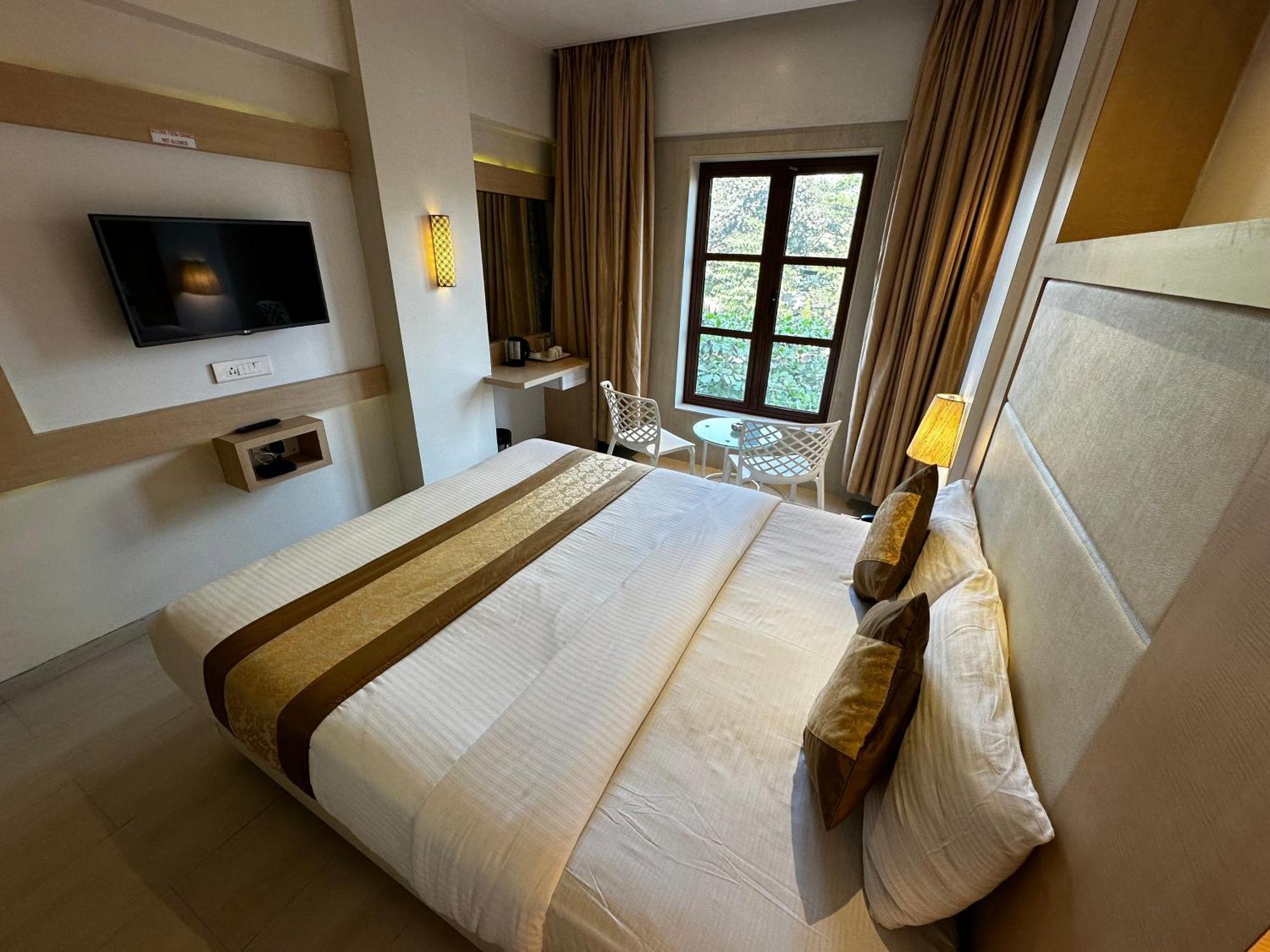 South Coast Hotel Wagle Estate Thane Exterior foto