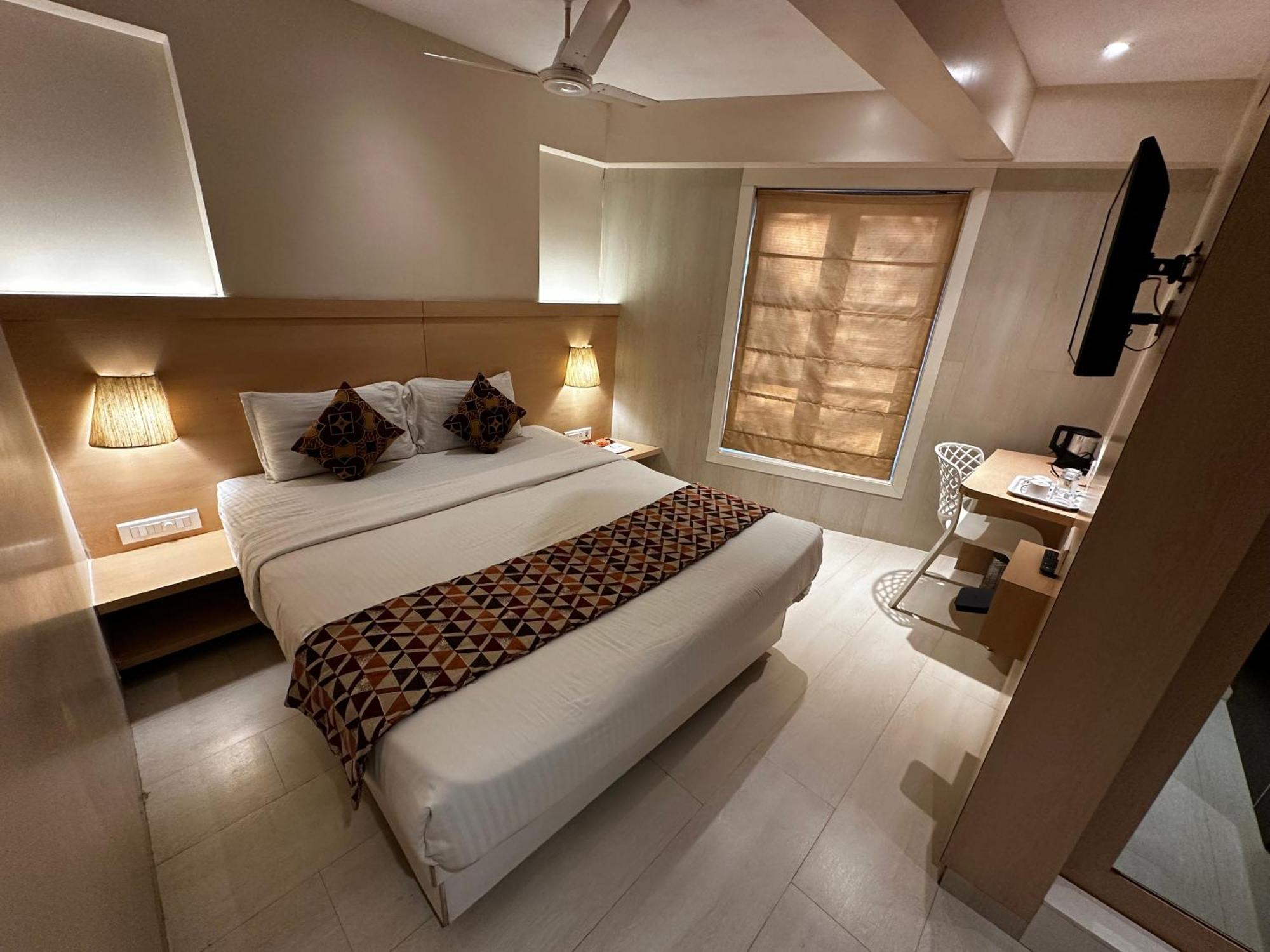 South Coast Hotel Wagle Estate Thane Exterior foto